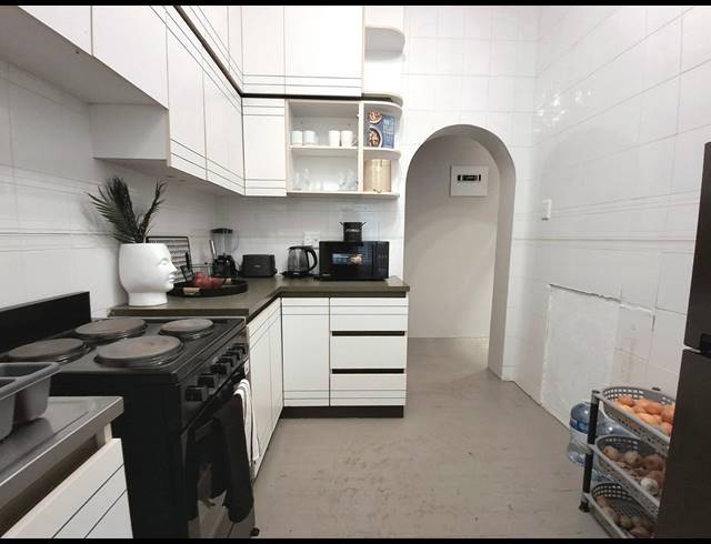2 BEDROOM APARTMENT FOR SALE IN WINDERMERE